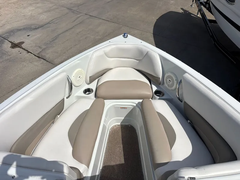 Slide: The Image of Crownline Boats 205 SS 2019 - 14
