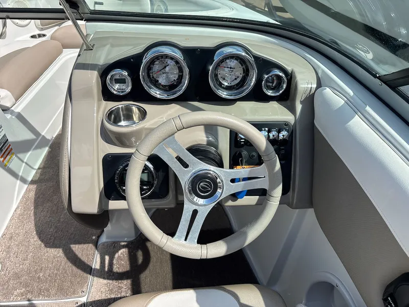 Slide: The Image of Crownline Boats 205 SS 2019 - 13