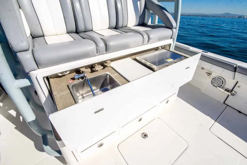 Slide: The Image of Regulator Marine 41 2019 - 10