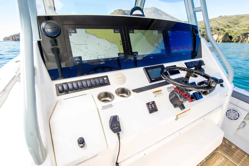 Slide: The Image of Regulator Marine 41 2019 - 4