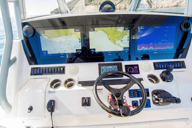 Slide: The Image of Regulator Marine 41 2019 - 3