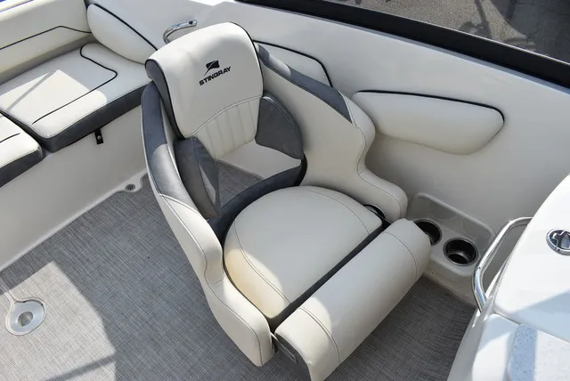 Slide: The Image of Stingray 201DC 2024 - 34