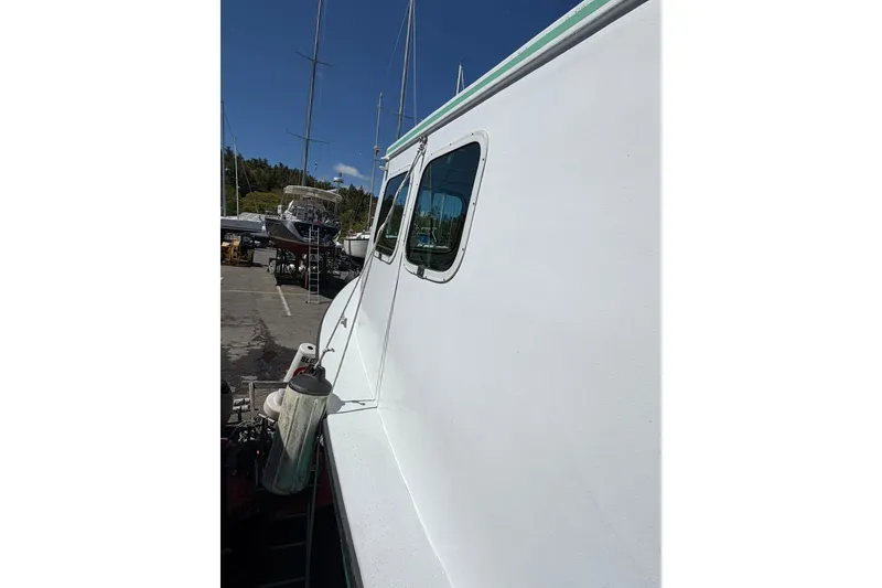 Slide: The Image of Custom Cape Islander 1984 - 38
