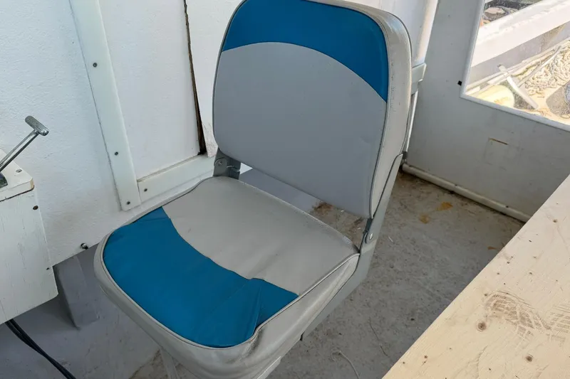 Slide: The Image of Custom Cape Islander 1984 - 28
