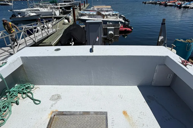 Slide: The Image of Custom Cape Islander 1984 - 42