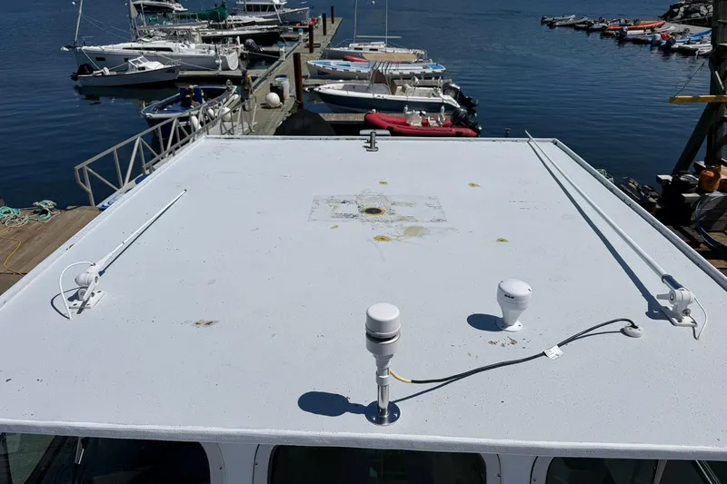 Slide: The Image of Custom Cape Islander 1984 - 41