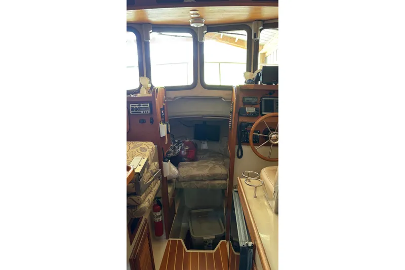 Slide: The Image of Ranger Tug R-25 2008 - 20