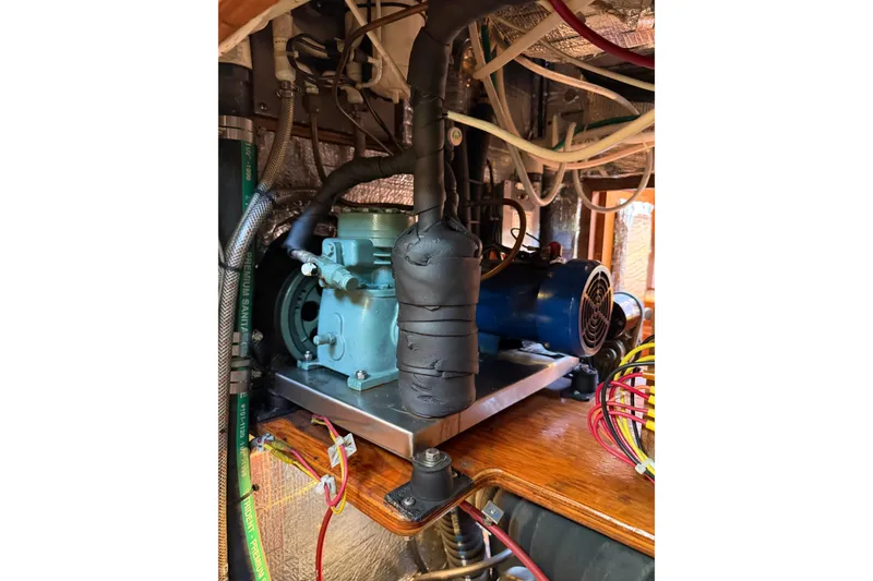 Slide: The Image of Endeavour 42 1986 - 99