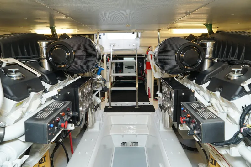 Slide: The Image of Titan 75 Custom Sportfisher 2008 - 37