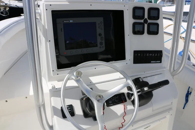 Slide: The Image of Regulator Marine 24 Classic 2007 - 13