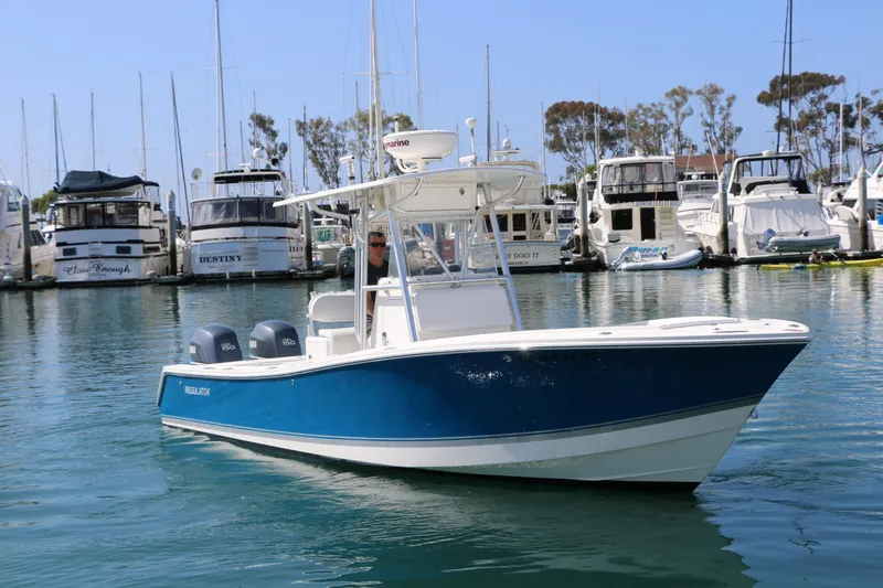 Slide: The Image of Regulator Marine 24 Classic 2007 - 1
