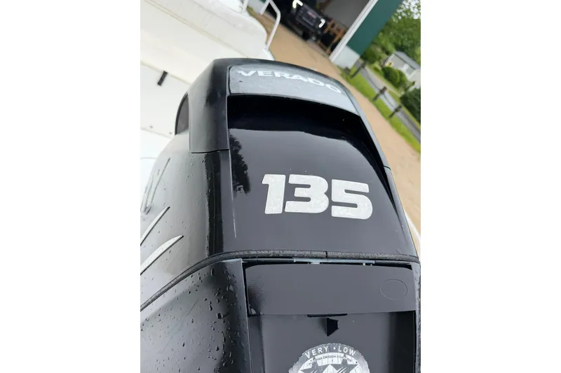 Slide: The Image of Boston Whaler 190 Montauk 2008 - 10