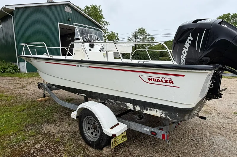 Slide: The Image of Boston Whaler 190 Montauk 2008 - 12