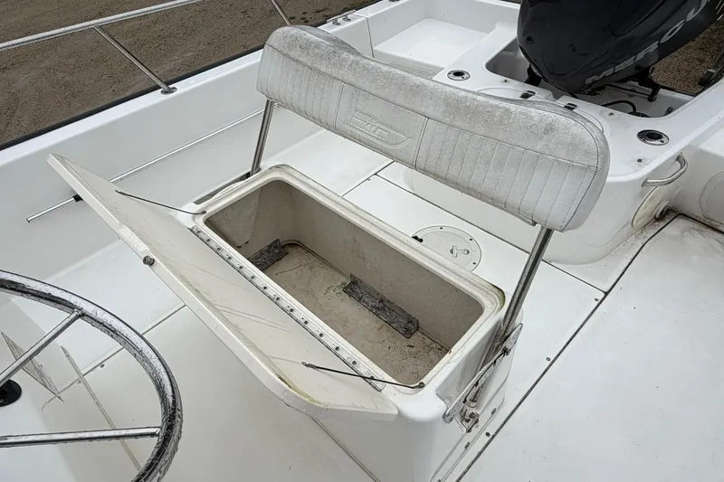 Slide: The Image of Boston Whaler 190 Montauk 2008 - 26