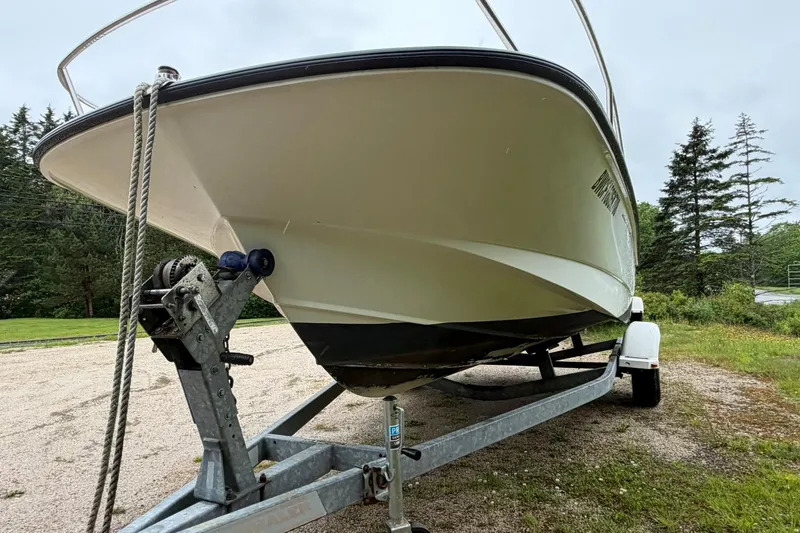 Slide: The Image of Boston Whaler 190 Montauk 2008 - 16