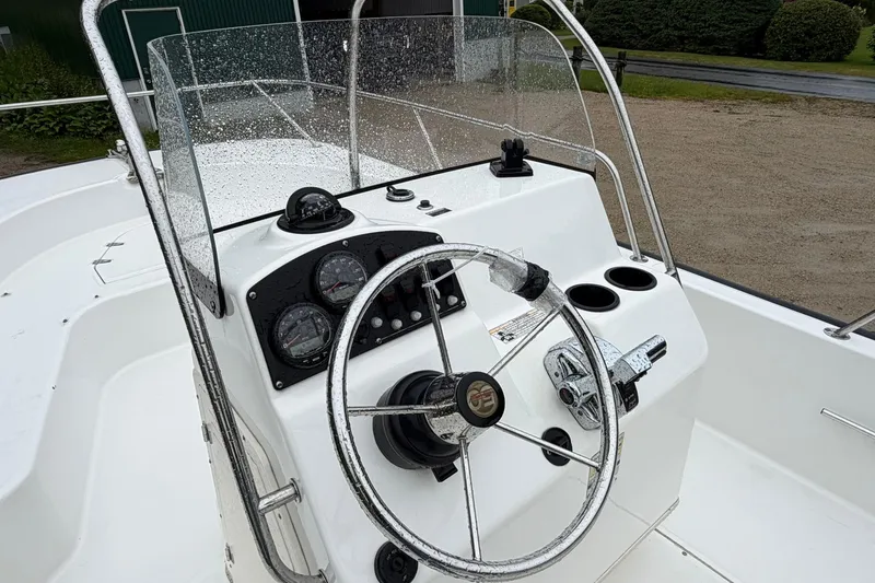 Slide: The Image of Boston Whaler 190 Montauk 2008 - 25