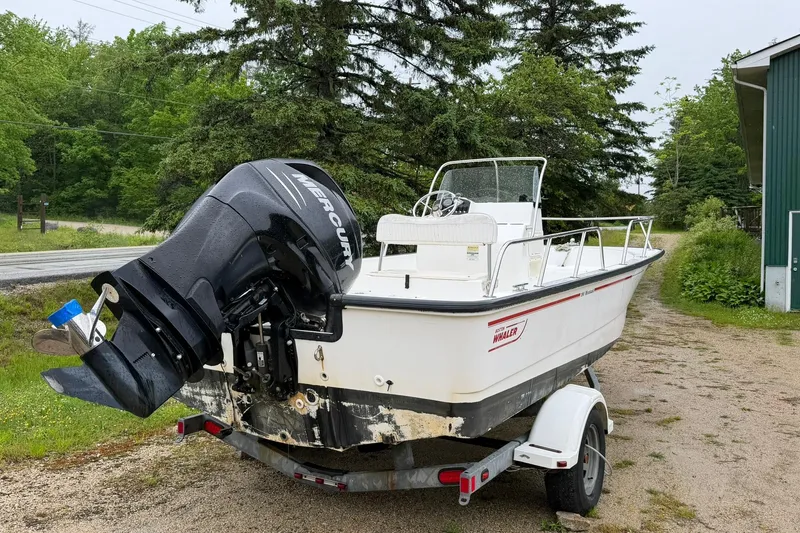 Slide: The Image of Boston Whaler 190 Montauk 2008 - 6