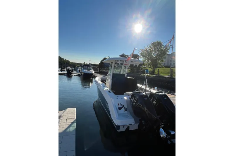 Slide: The Image of Boston Whaler 250 Outrage 2018 - 5