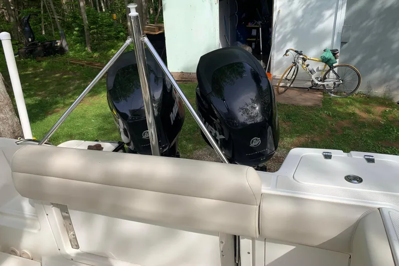 Slide: The Image of Boston Whaler 250 Outrage 2018 - 11