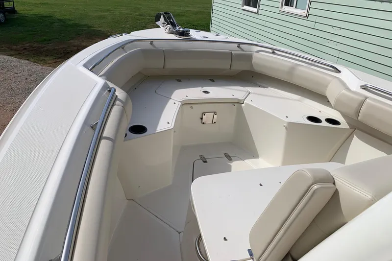 Slide: The Image of Boston Whaler 250 Outrage 2018 - 17