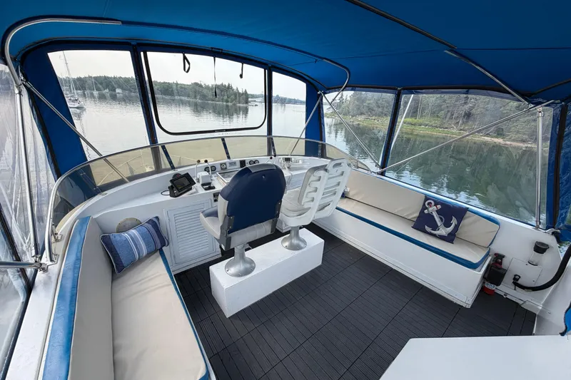 Slide: The Image of Jefferson 42 SE Sundeck Motor Yacht 1987 - 34