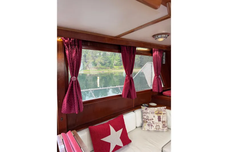 Slide: The Image of Jefferson 42 SE Sundeck Motor Yacht 1987 - 79