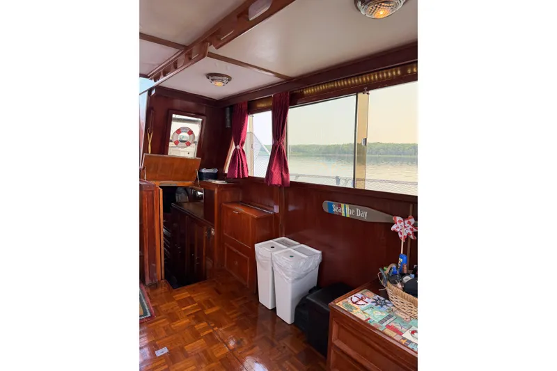 Slide: The Image of Jefferson 42 SE Sundeck Motor Yacht 1987 - 73