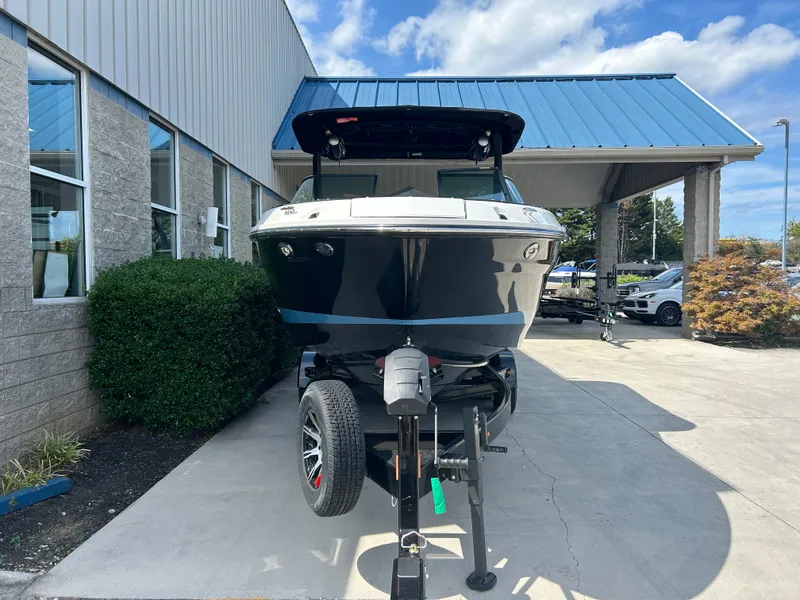 Slide: The Image of Searay 260SLX-Surf 2024 - 4
