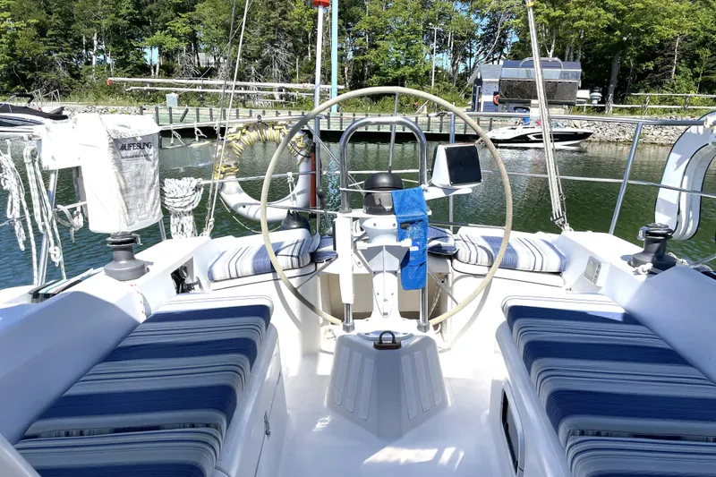 Slide: The Image of Rare Gilbert Yachts 30 Plus 1988 - 6