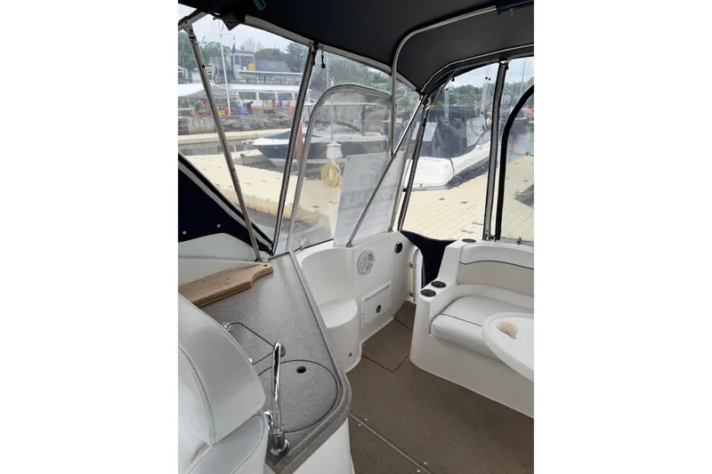Slide: The Image of Rinker 300 Express Cruiser 2006 - 14