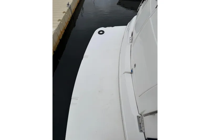 Slide: The Image of Rinker 300 Express Cruiser 2006 - 8