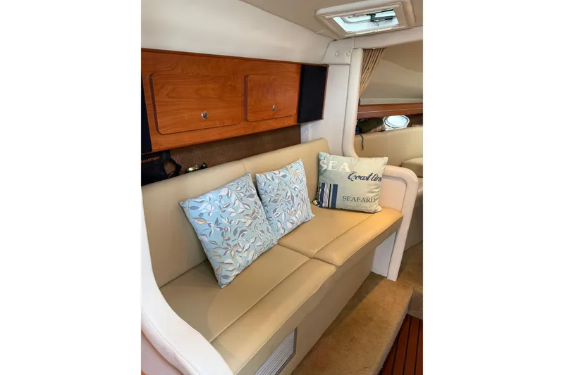 Slide: The Image of Rinker 300 Express Cruiser 2006 - 20