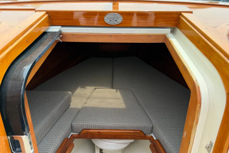 Slide: The Image of Hinckley Yachts Talaria 29R 2007 - 31