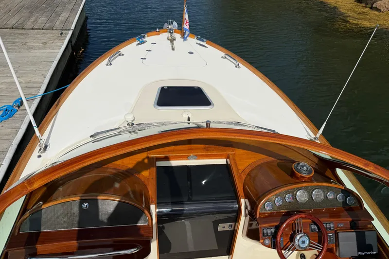 Slide: The Image of Hinckley Yachts Talaria 29R 2007 - 8