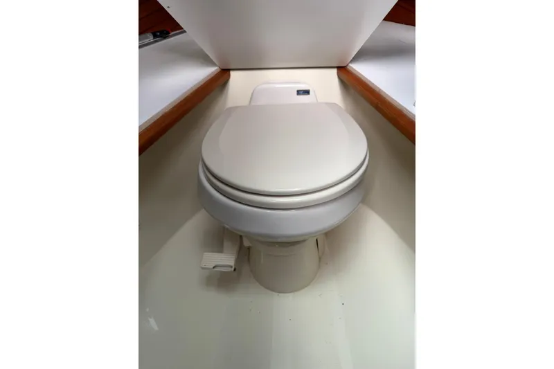 Slide: The Image of Hinckley Yachts Talaria 29R 2007 - 27