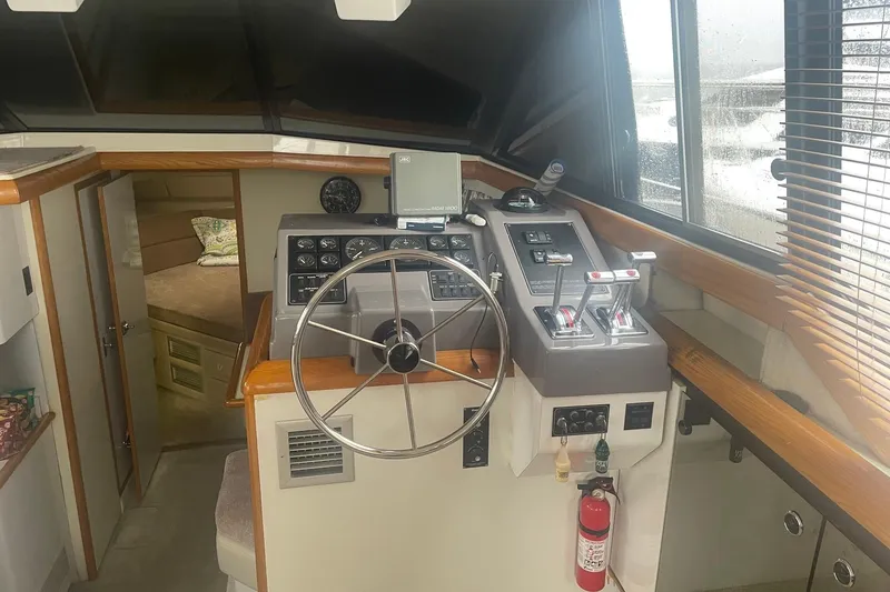 Slide: The Image of Bayliner 4387 Motoryacht 1994 - 3