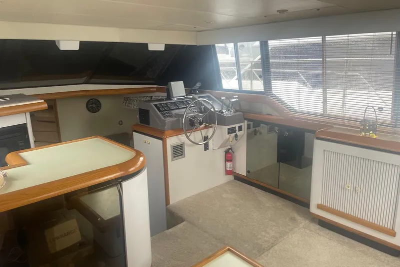 Slide: The Image of Bayliner 4387 Motoryacht 1994 - 6
