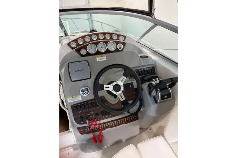 Slide: The Image of Bayliner 315 Cruiser 2012 - 8