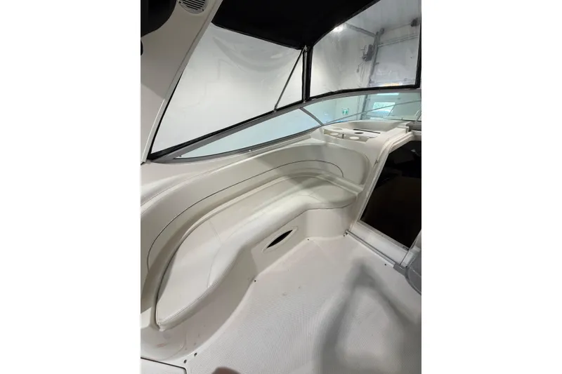 Slide: The Image of Bayliner 315 Cruiser 2012 - 10