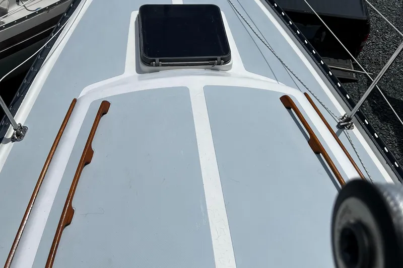 Slide: The Image of Aloha 8.5 1982 - 15