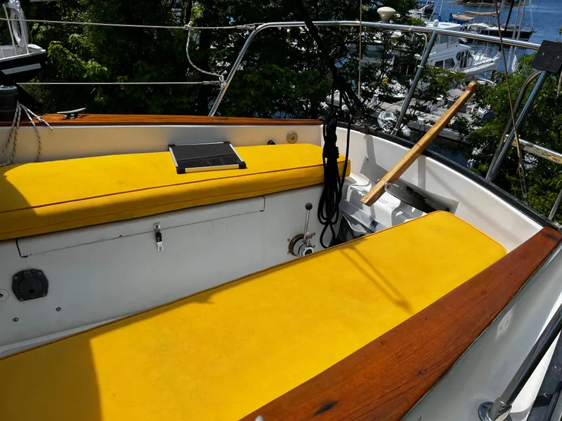 Slide: The Image of Aloha 8.5 1982 - 26