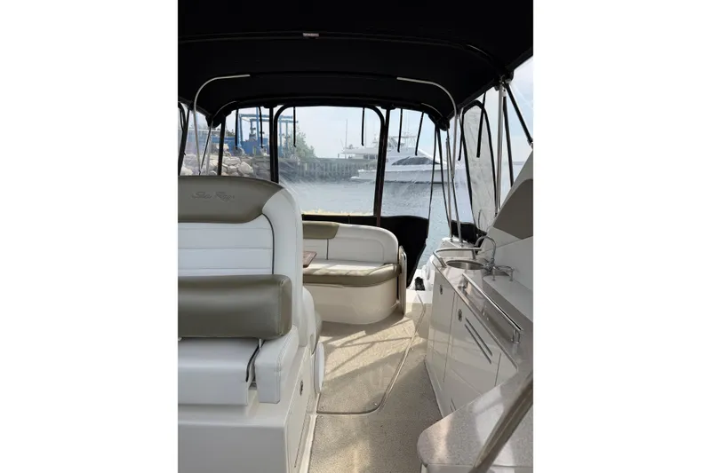Slide: The Image of Sea Ray Sundancer 310 2007 - 19