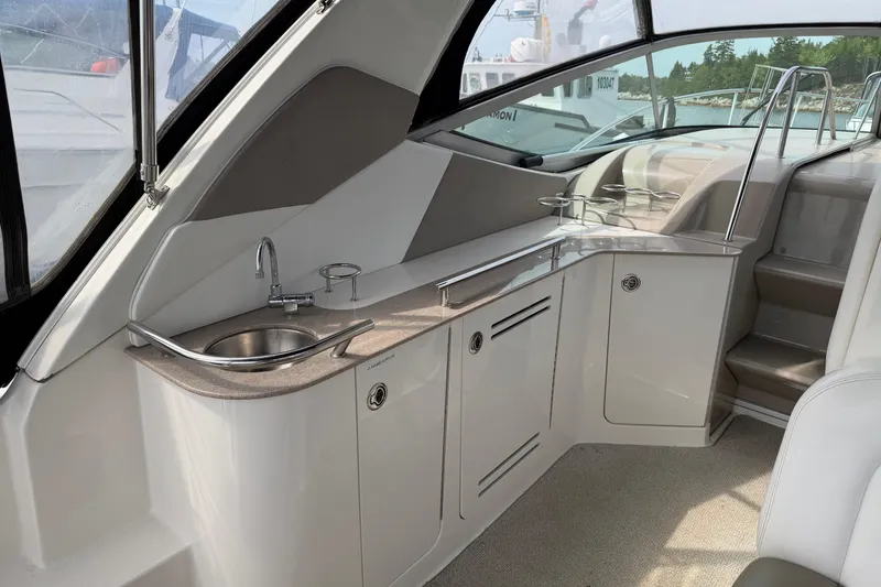 Slide: The Image of Sea Ray Sundancer 310 2007 - 10