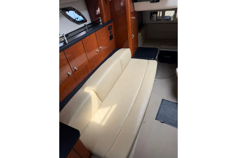 Slide: The Image of Sea Ray Sundancer 310 2007 - 27
