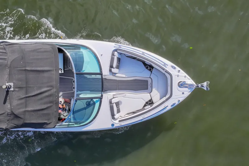 Slide: The Image of Monterey 275SS Super Sport 2022 - 6