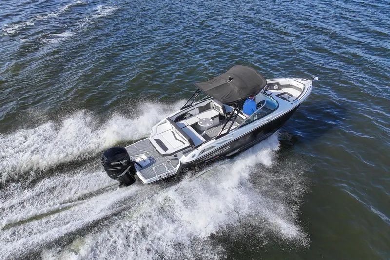 Slide: The Image of Monterey 275SS Super Sport 2022 - 10