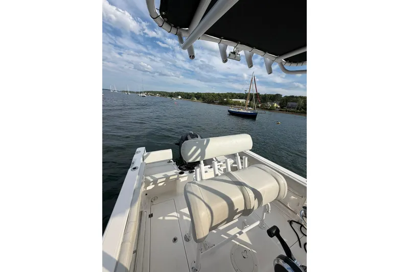 Slide: The Image of Striper 200 Center Console 2017 - 10
