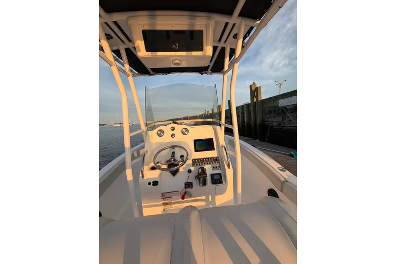 Slide: The Image of Striper 200 Center Console 2017 - 35