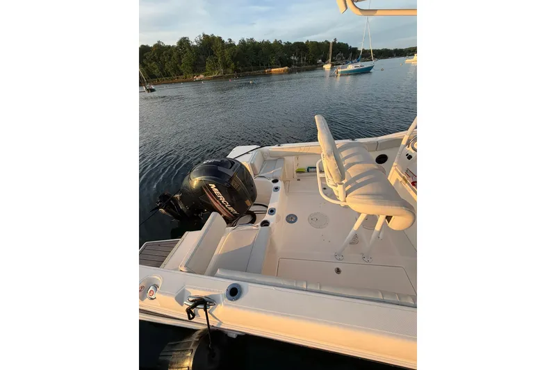 Slide: The Image of Striper 200 Center Console 2017 - 31