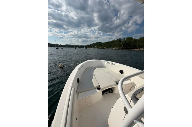 Slide: The Image of Striper 200 Center Console 2017 - 15